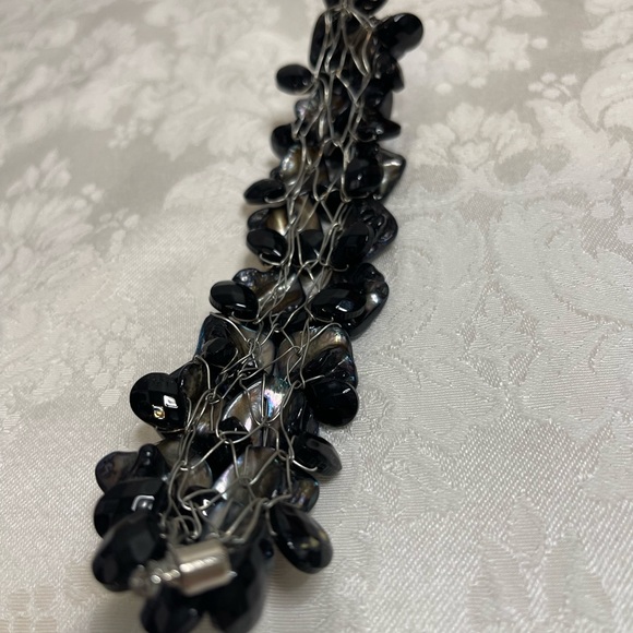 Women’s Metallic Blue Black Magnetic Wired Bracelet Handmade Unique Stones - Picture 8 of 12